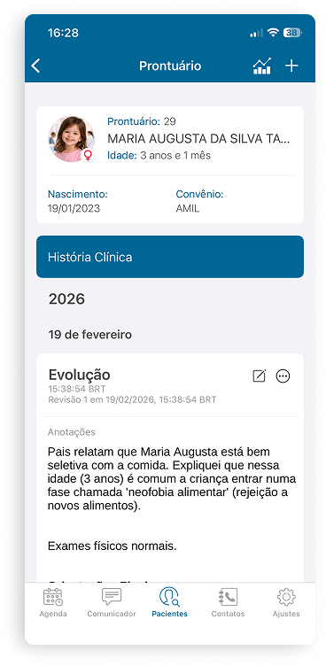 Notebook com a tela da agenda do Cloud
