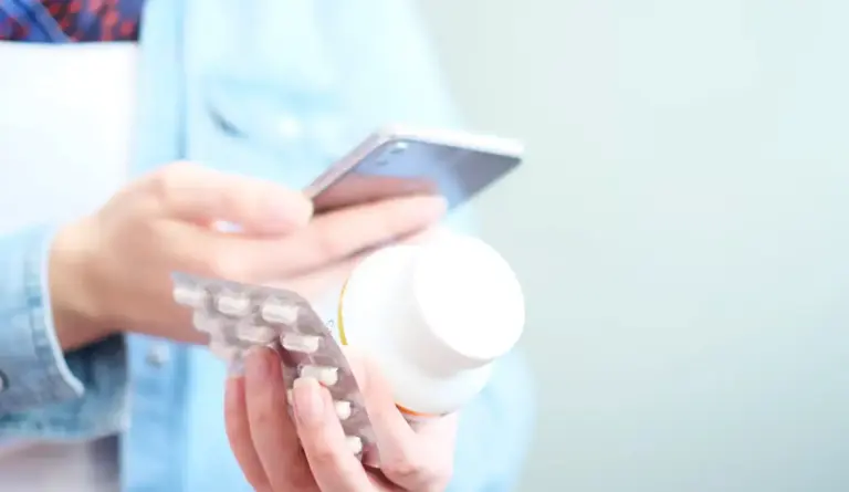 Entenda as mudanças a partir de 30 de setembro na prescrição de medicamentos controlados com a RDC 1000 e o SNCR